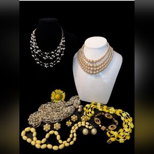 Jewelry Lot: Faux Pearl Multi-Strand Necklaces, Brooches & Beaded Accessories